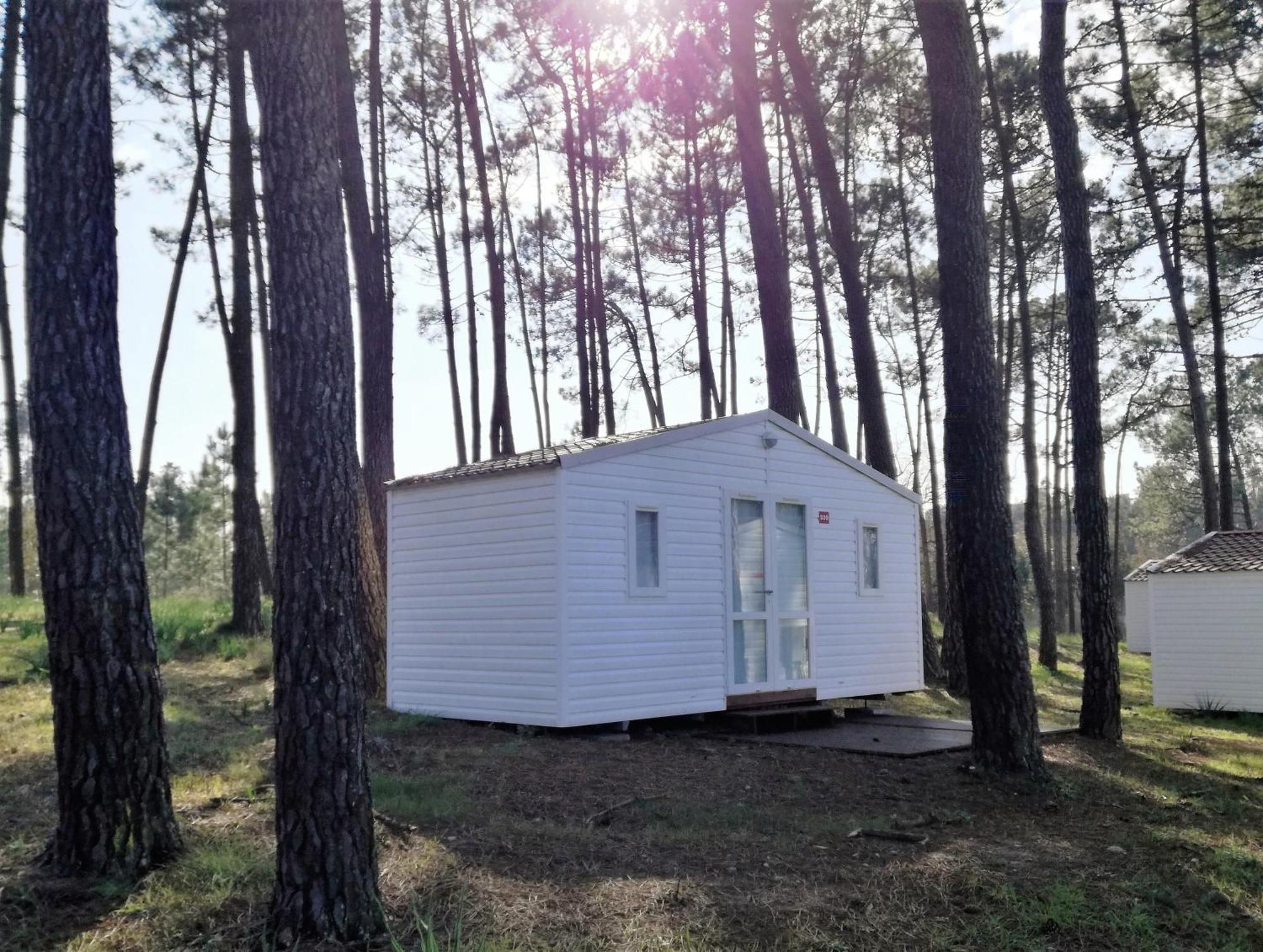 Parque De Campismo Orbitur Foz De Arelho. Hotel Фож-ду-Арелю Екстериор снимка