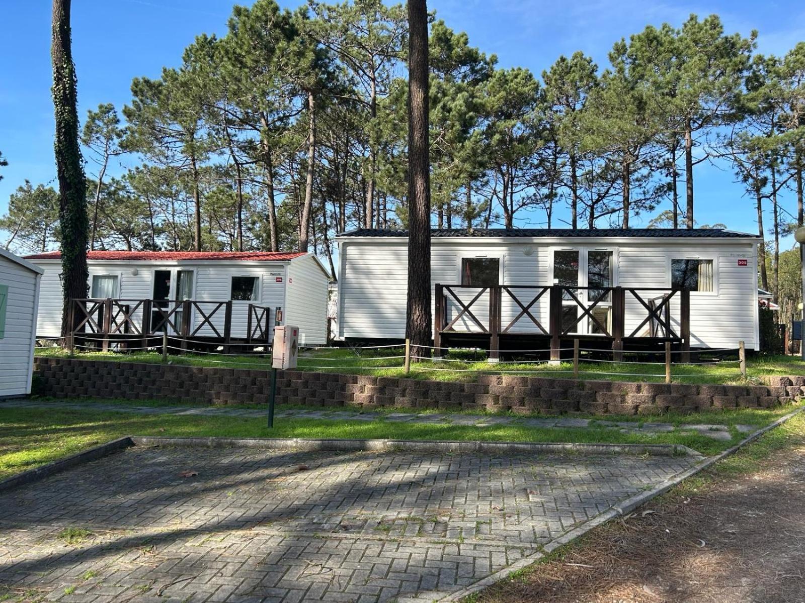 Parque De Campismo Orbitur Foz De Arelho. Hotel Фож-ду-Арелю Екстериор снимка