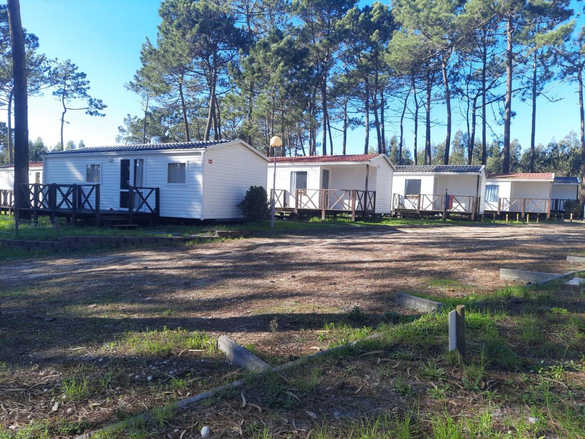 Parque De Campismo Orbitur Foz De Arelho. Hotel Фож-ду-Арелю Екстериор снимка